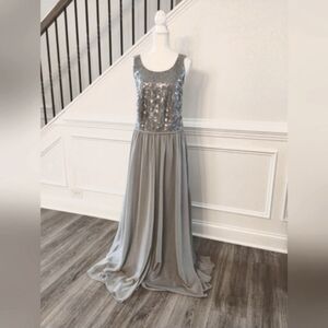 David's Bridal Floor-length Formal/Dress Bridesmaid Dress Gray Sz-20